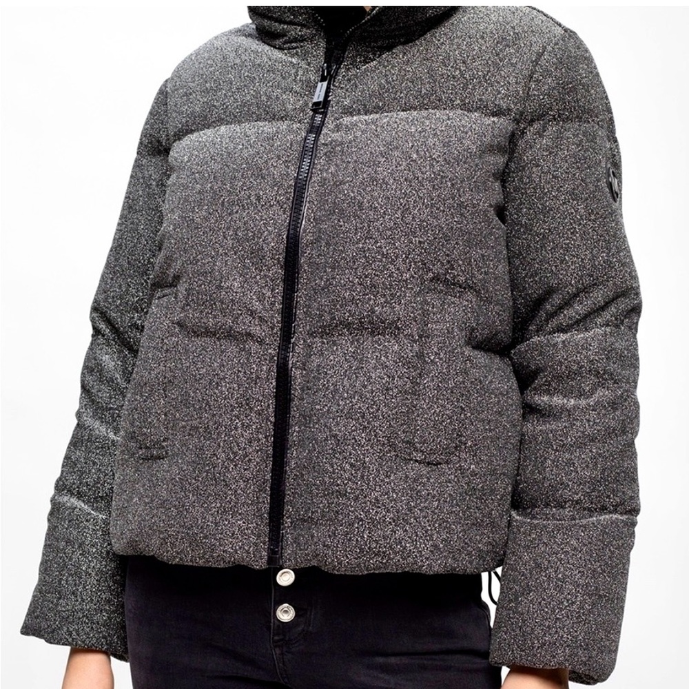 MICHAEL KORS Quilted Metallic Knit Puffer Jacket in Lightly Use Size Large
